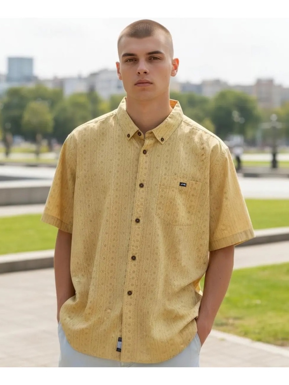 Billabong Men's Sundays Mini Short-Sleeve Button-Down Shirt Size Small Yellow